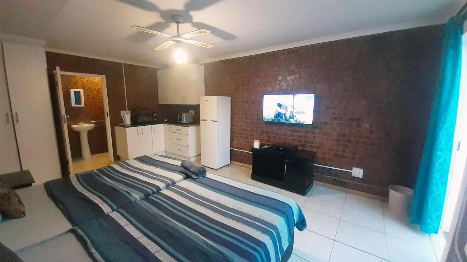 Cozy Hatfield Condo Pretoria-Noord Habitación foto